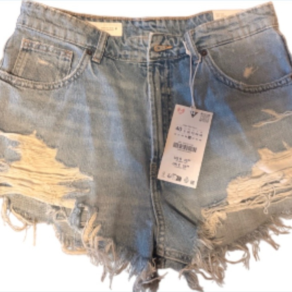 Zara High-Rise Distressed Denim Shorts - Light Blue